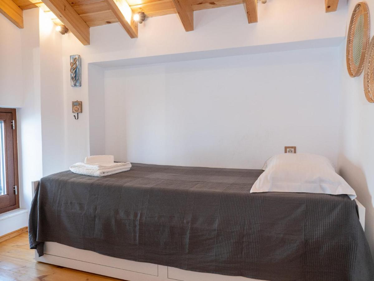 Captain's Memories Stylish Harbour Holiday home Chalki Town