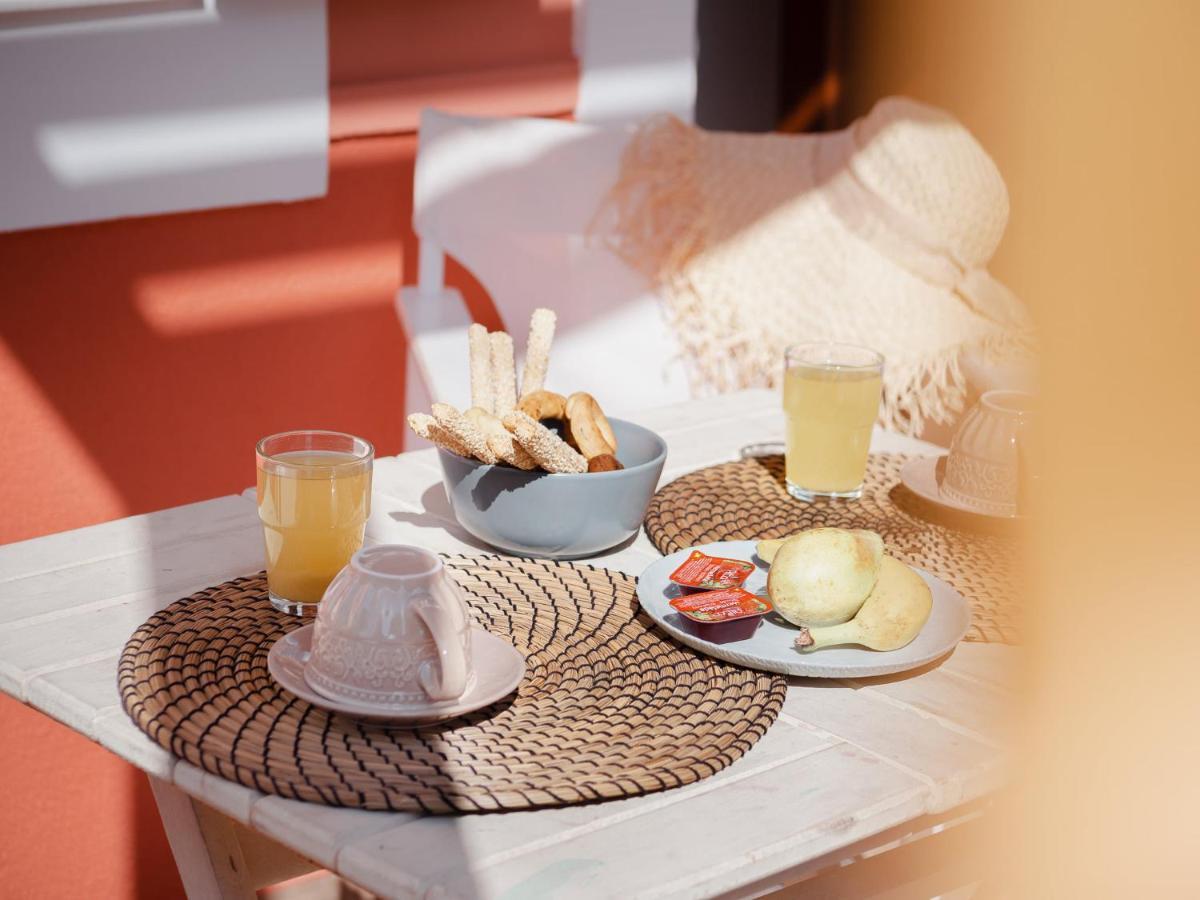 Captain's Memories Stylish Harbour Holiday home Chalki Town