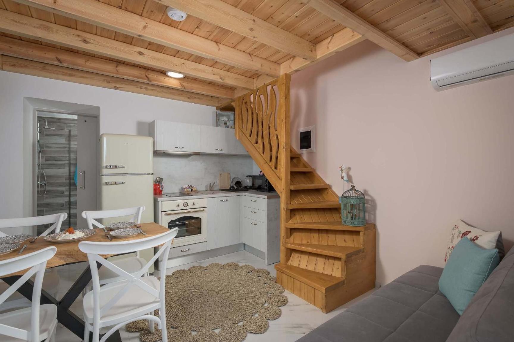 Captain's Memories Stylish Harbour Holiday home *